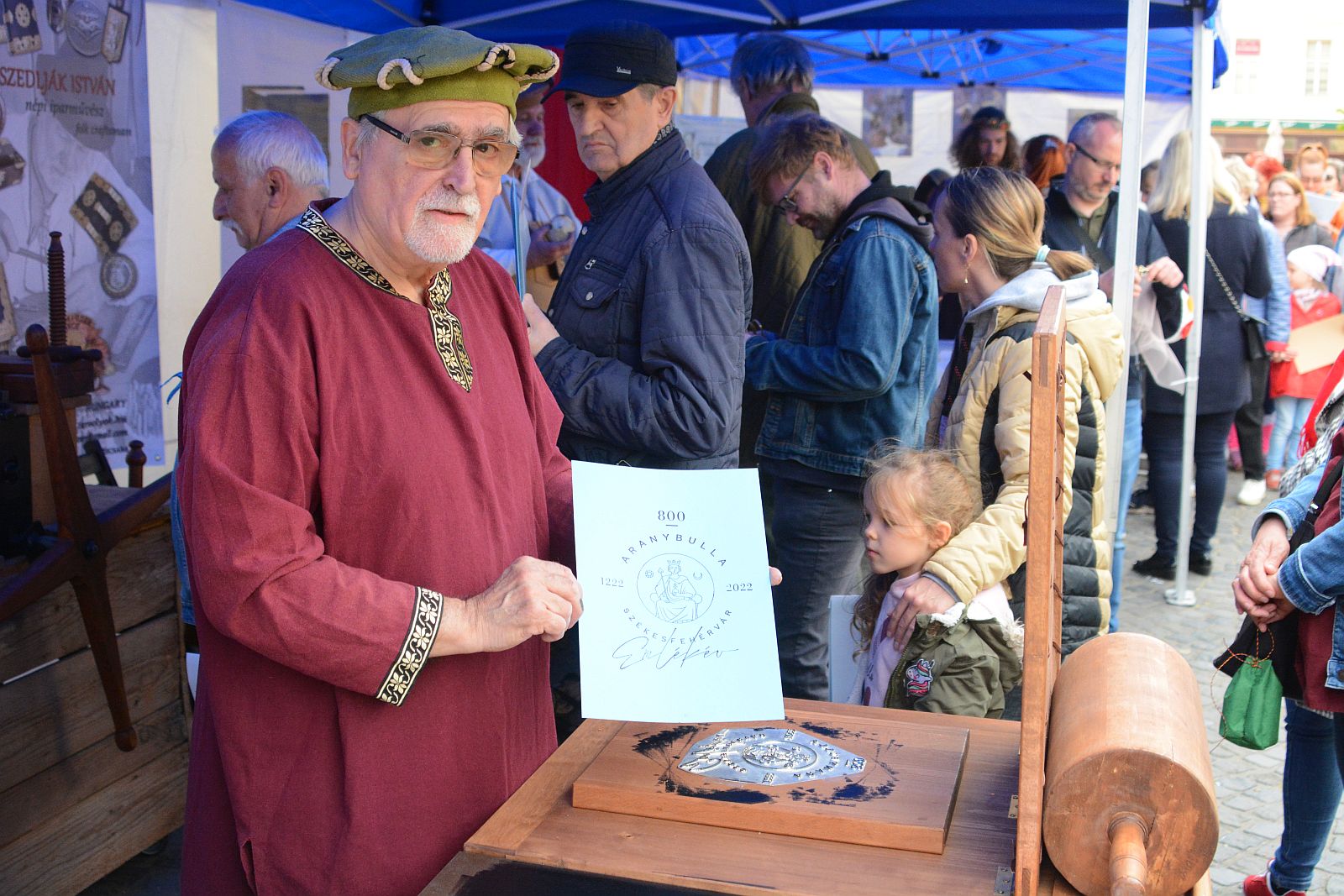Aranybulla piknik Székesfehérvár belvárosában